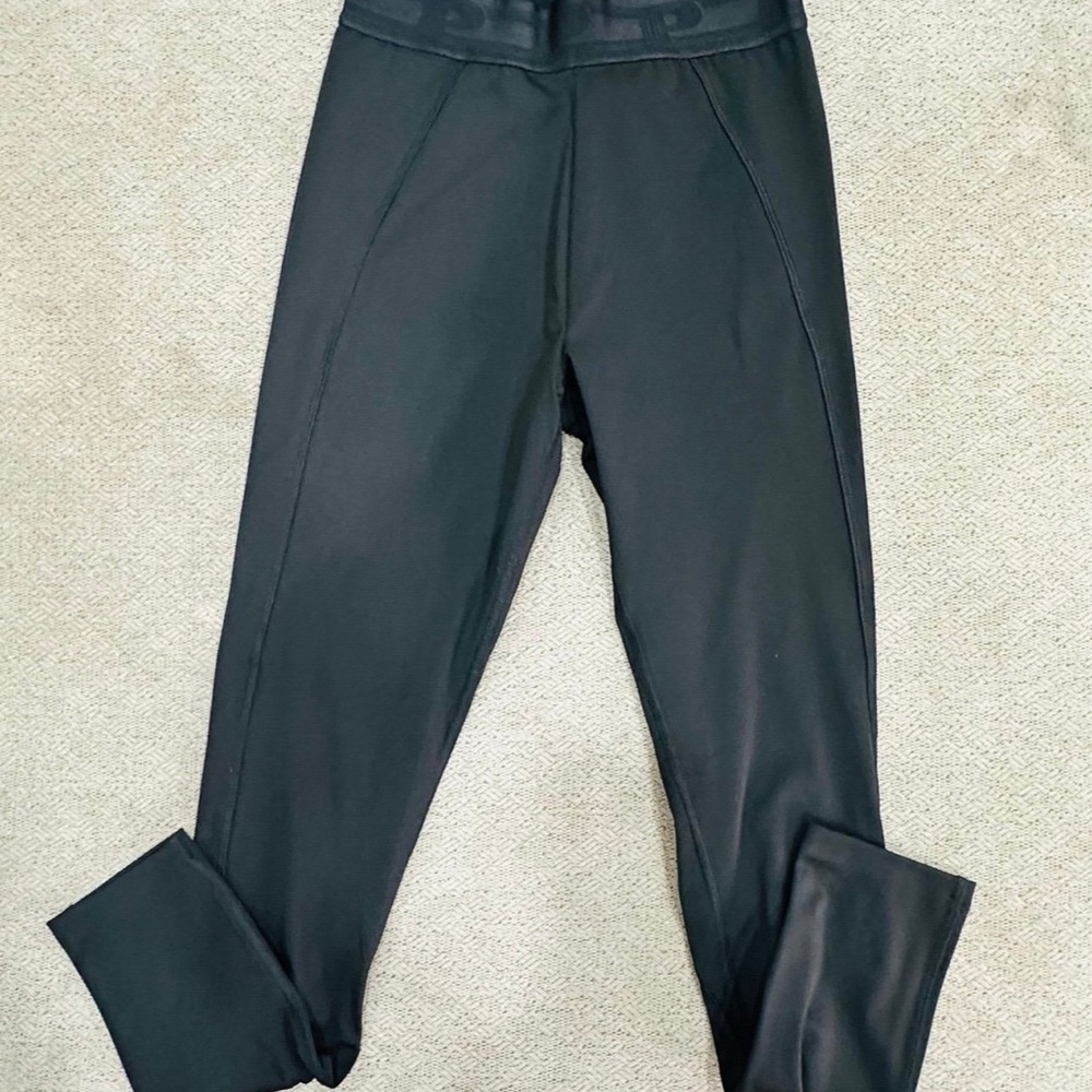 Victoria's Secret Pink Active Leggings Black, Size Medium - Picture 5 of 7
